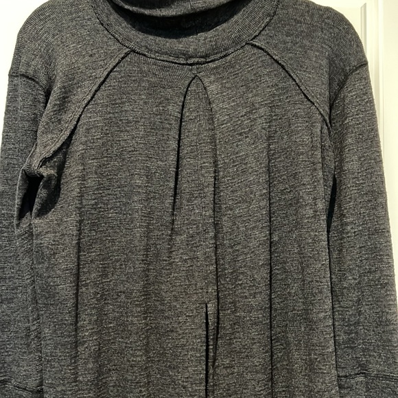 Free People long sleeve turtle neck - Picture 6 of 8